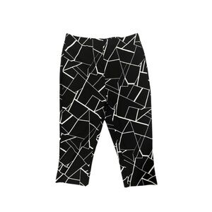 🆕 SHEIN geometric stretch capris